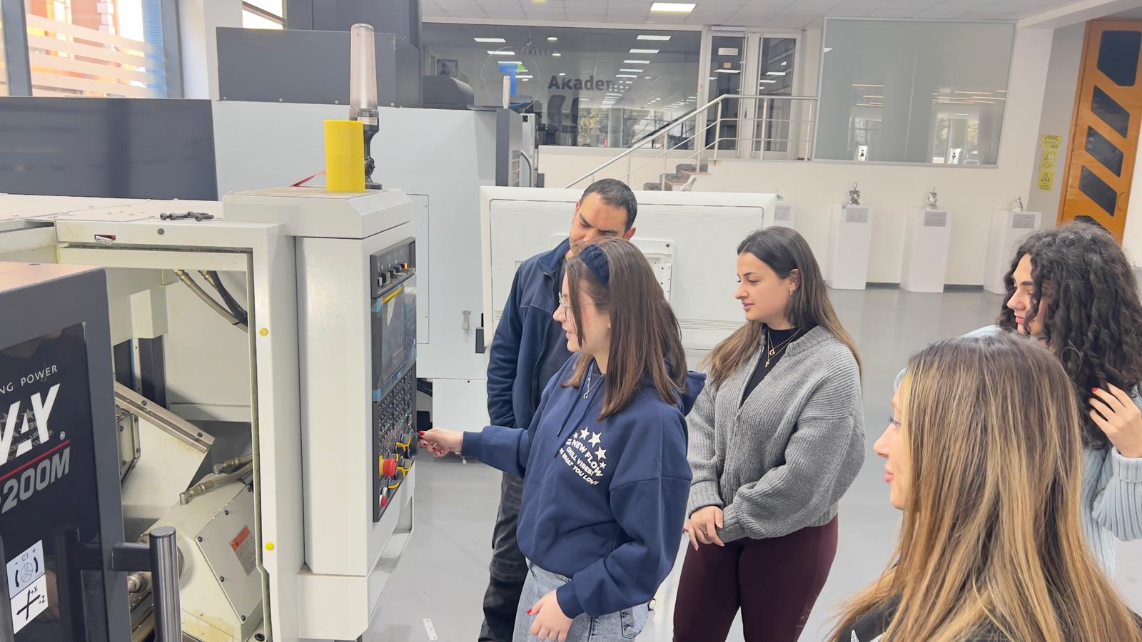 Manufacturing Lab